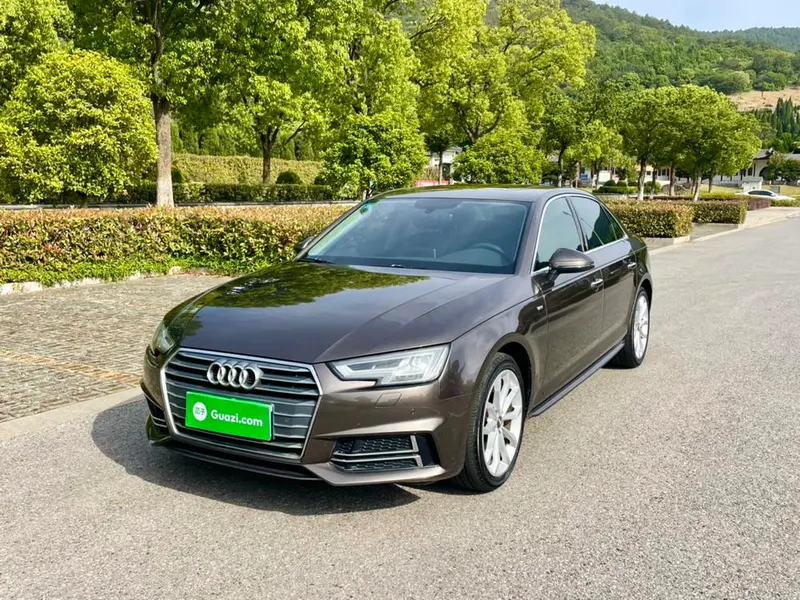 Audi A4L, 2018