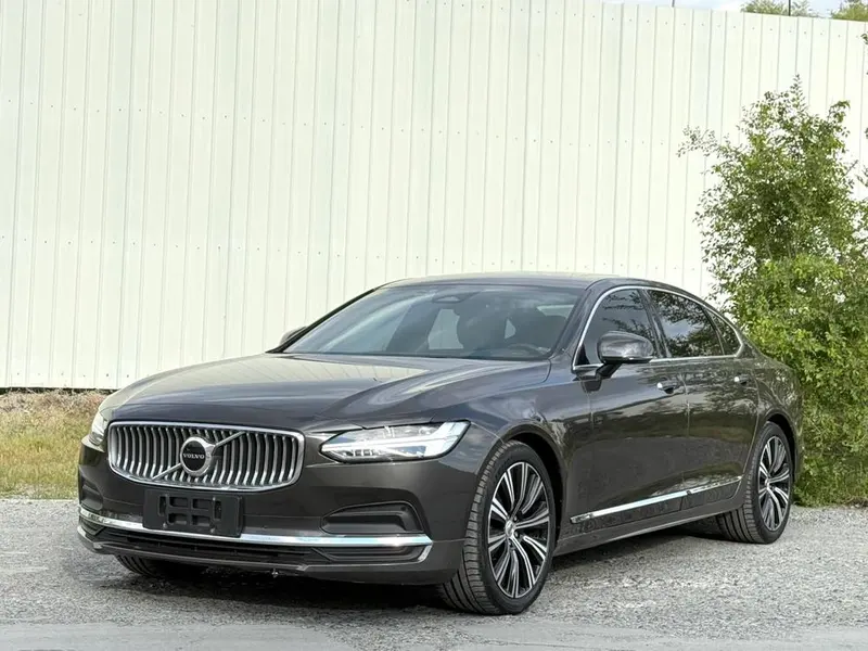 Volvo S90, 2022