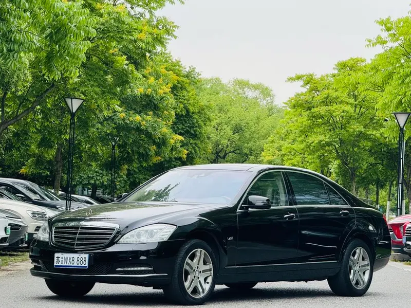 Mercedes-Benz S-Class, 2010