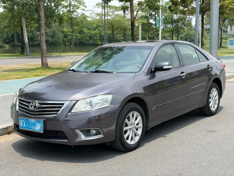 Toyota Camry, 2010