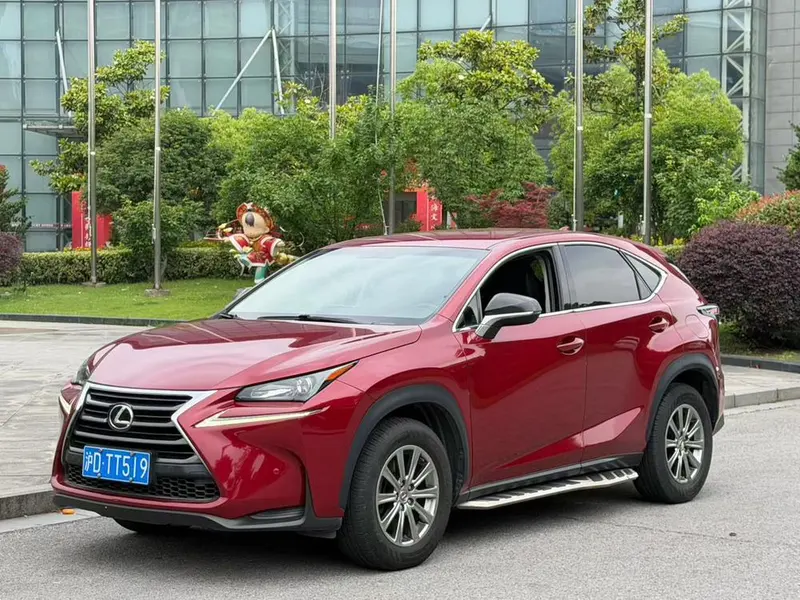 Lexus NX, 2015