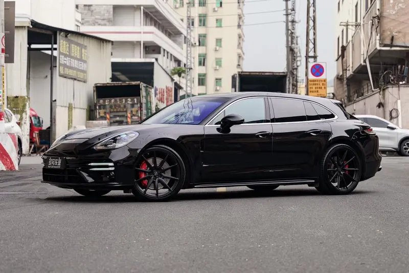 Porsche Panamera, 2022
