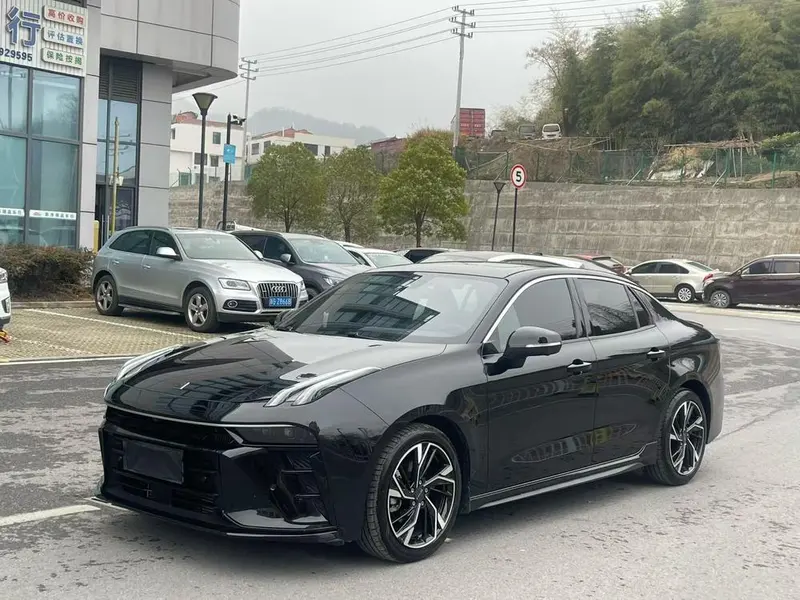 Lynk & Co 03, 2025