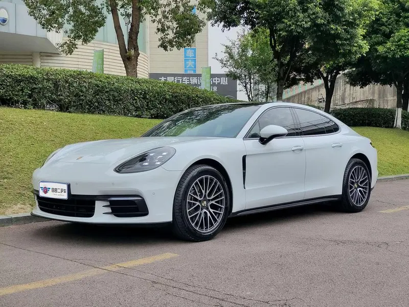 Porsche Panamera, 2017