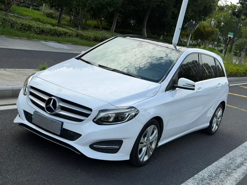 Mercedes-Benz B-Class, 2015