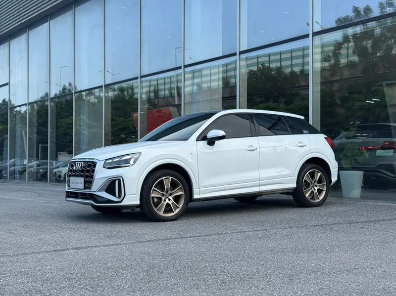 Audi Q2L, 2024