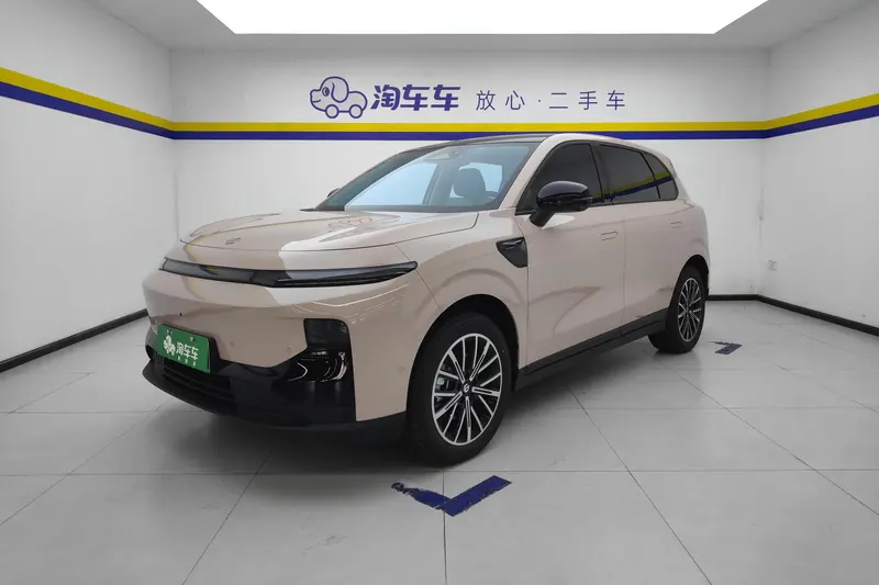 Leapmotor B10, 2025