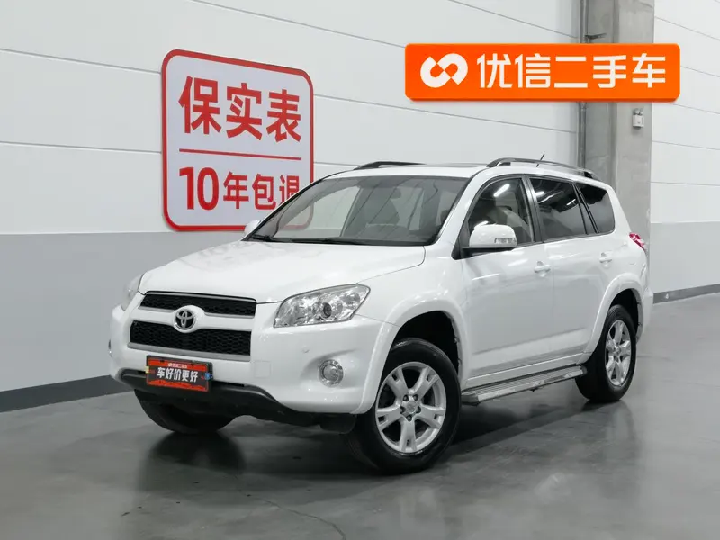 Toyota RAV4, 2011