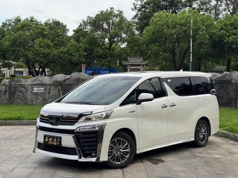 Toyota Vellfire, 2023