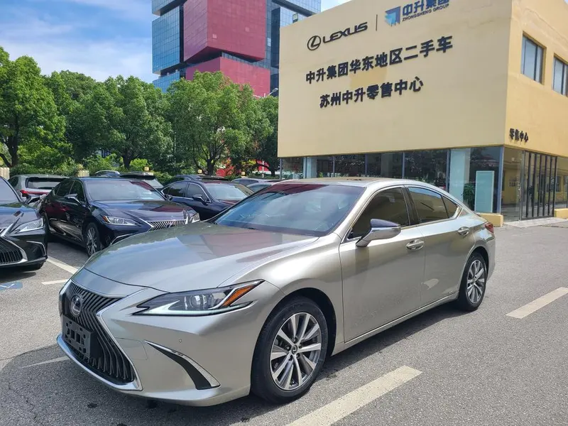 Lexus ES, 2020