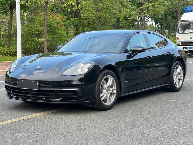 Porsche Panamera, 2017