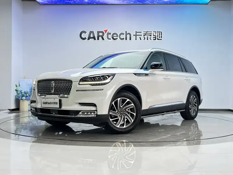 Lincoln Aviator, 2024