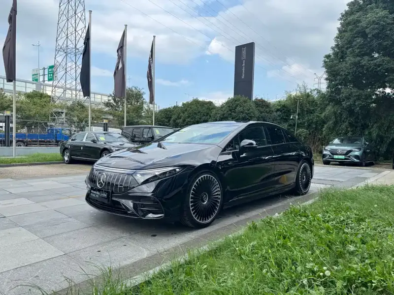 Mercedes-Benz EQS AMG, 2025