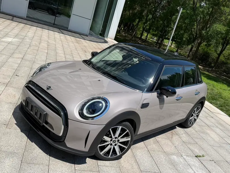MINI MINI, 2023