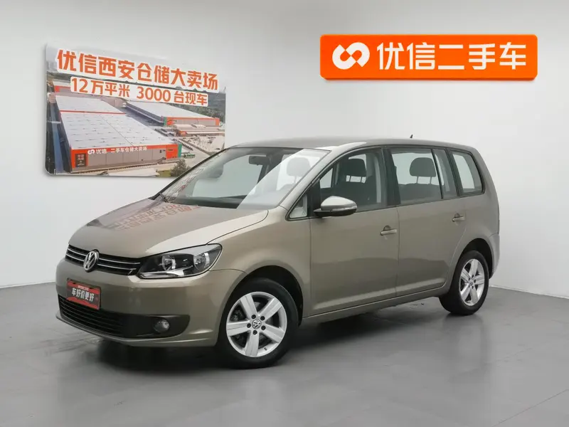 Volkswagen Touran, 2015