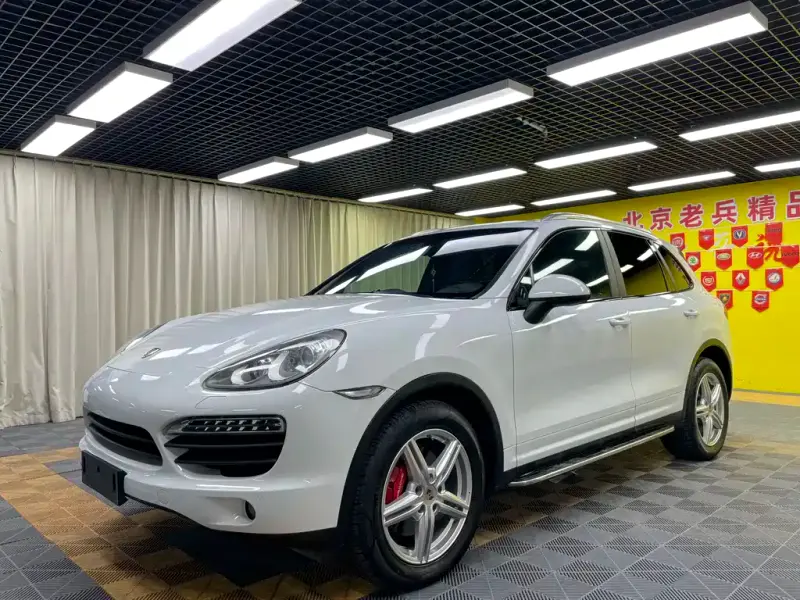 Porsche Cayenne, 2013