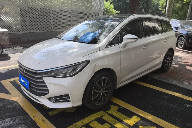 BYD Song MAX, 2017