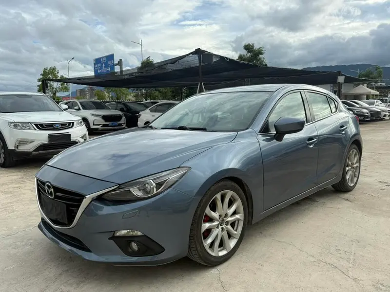 Mazda 3 Axela, 2014