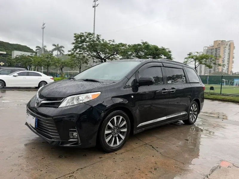 Toyota Sienna, 2019