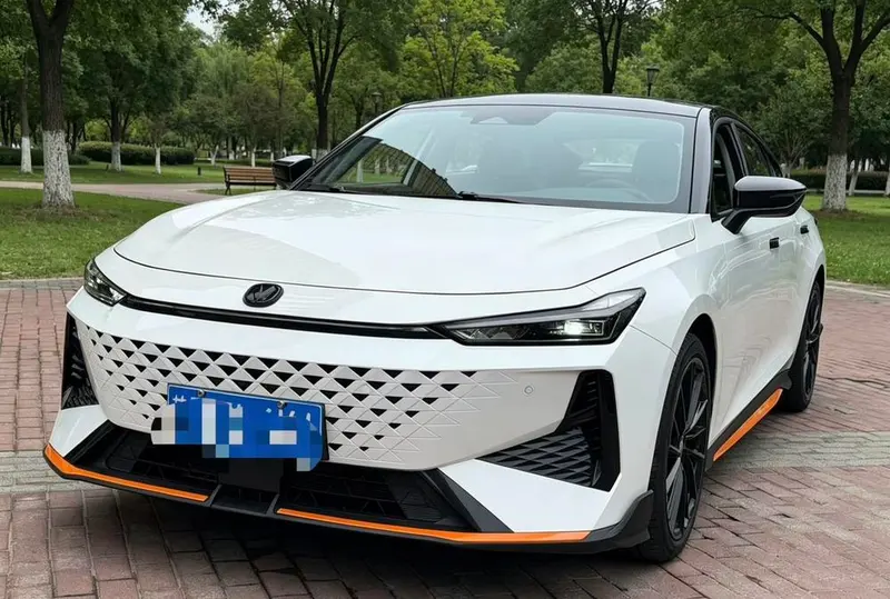 Changan UNI-V, 2024