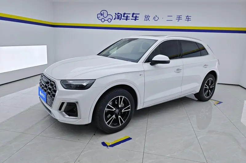 Audi Q5L, 2021