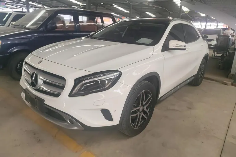 Mercedes-Benz GLA, 2016