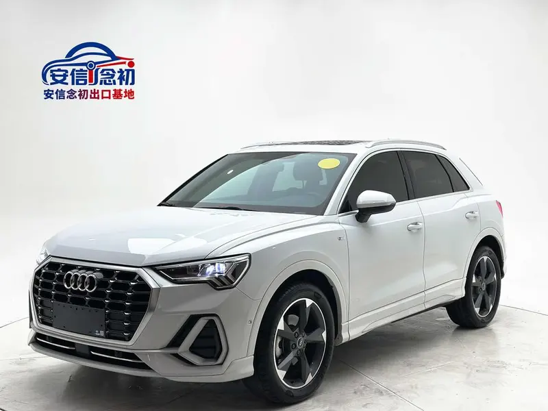 Audi Q3, 2022