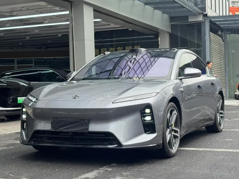 NIO ET5, 2025