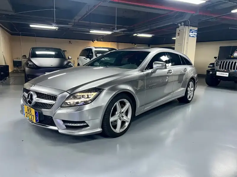 Mercedes-Benz CLS, 2013