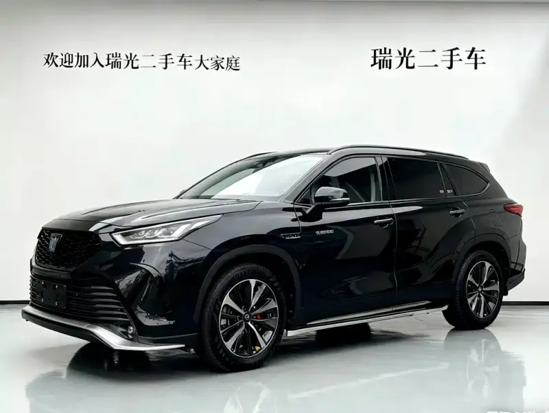 Toyota Crown Kluger, 2022