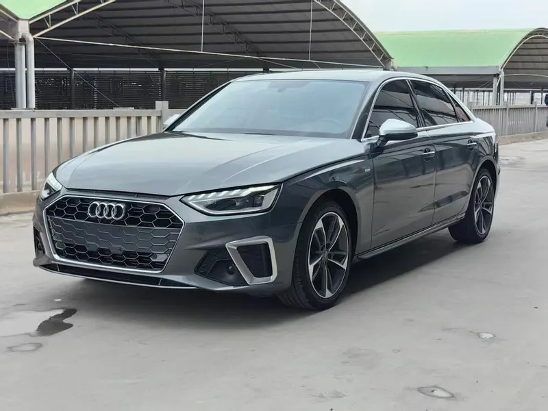 Audi A4L, 2020