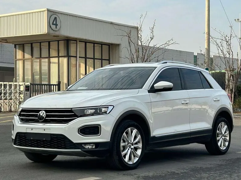 Volkswagen T-Roc, 2022