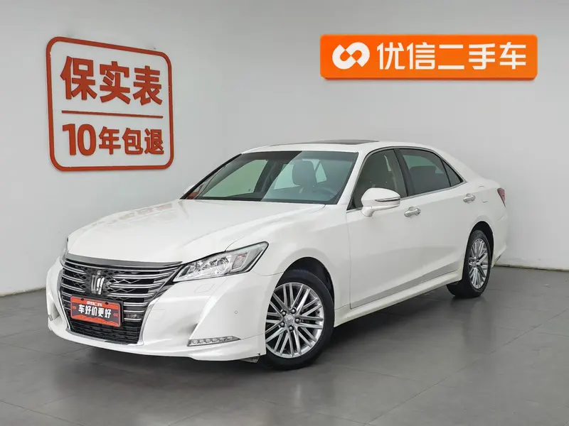Toyota Crown, 2017