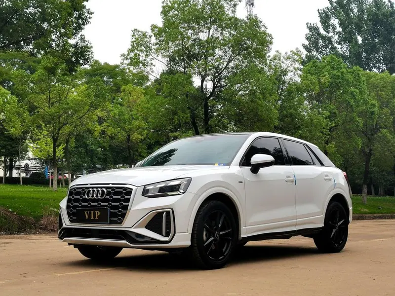 Audi Q2L, 2022