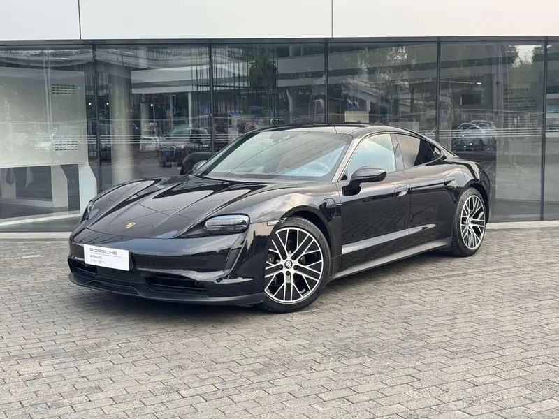 Porsche Taycan, 2020