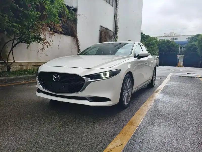 Mazda 3 Axela, 2021