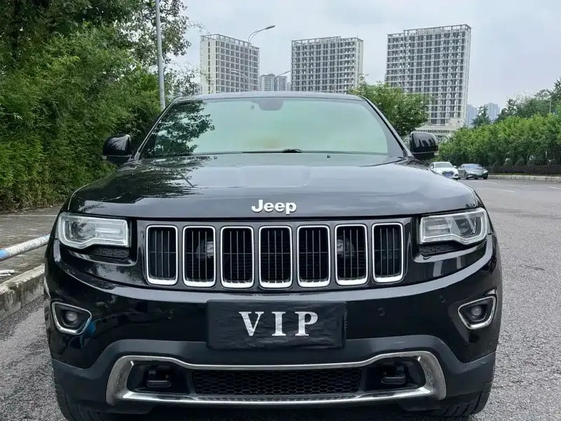Jeep Grand Cherokee (Import), 2016