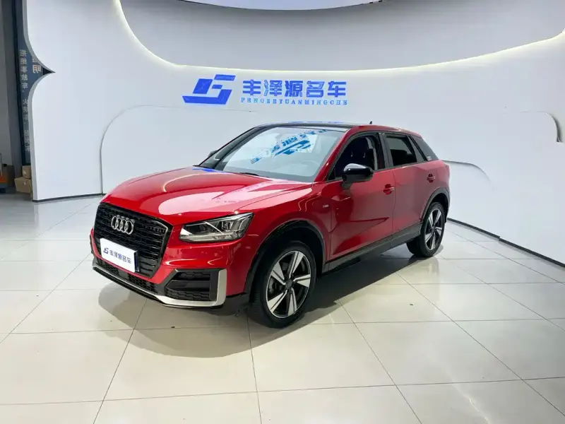Audi Q2L, 2021