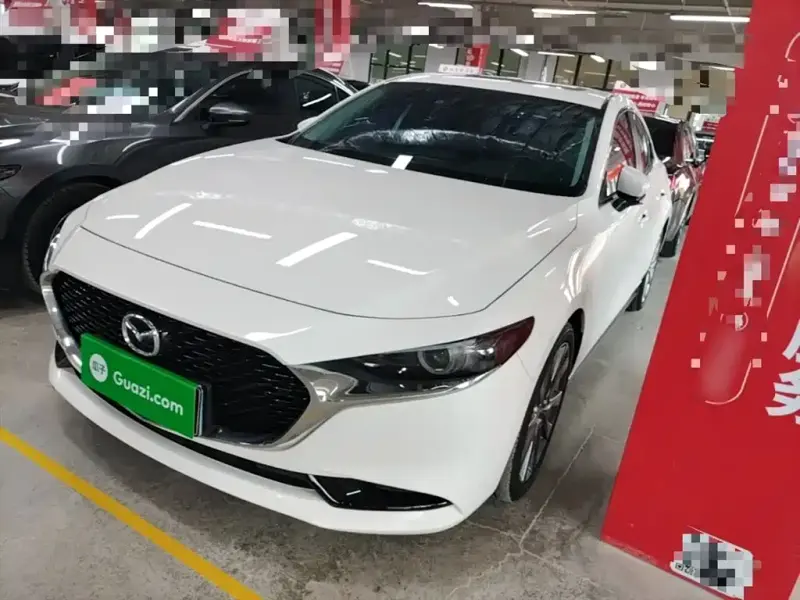 Mazda 3 Axela, 2024