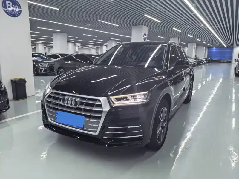 Audi Q5L, 2019