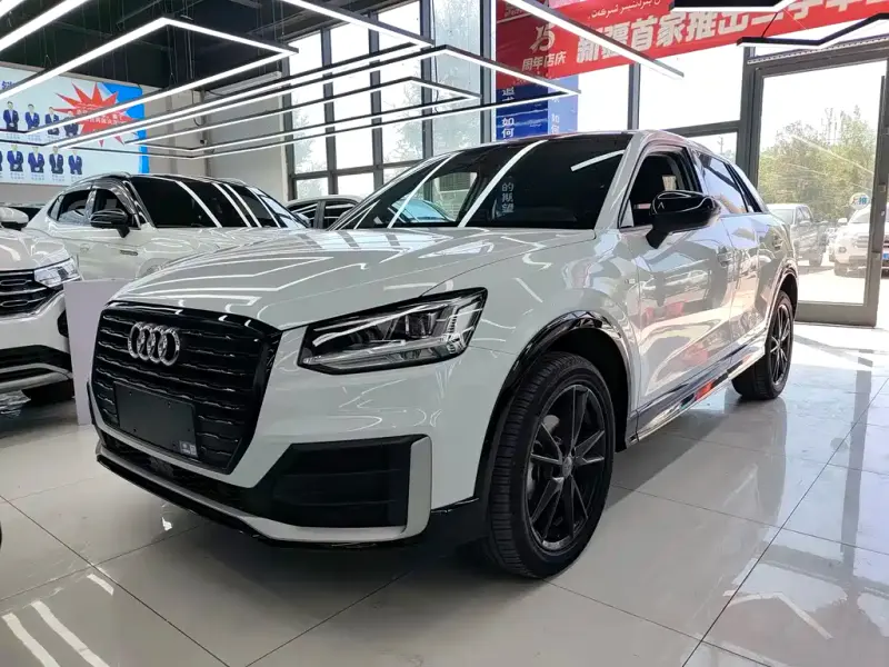 Audi Q2L, 2021