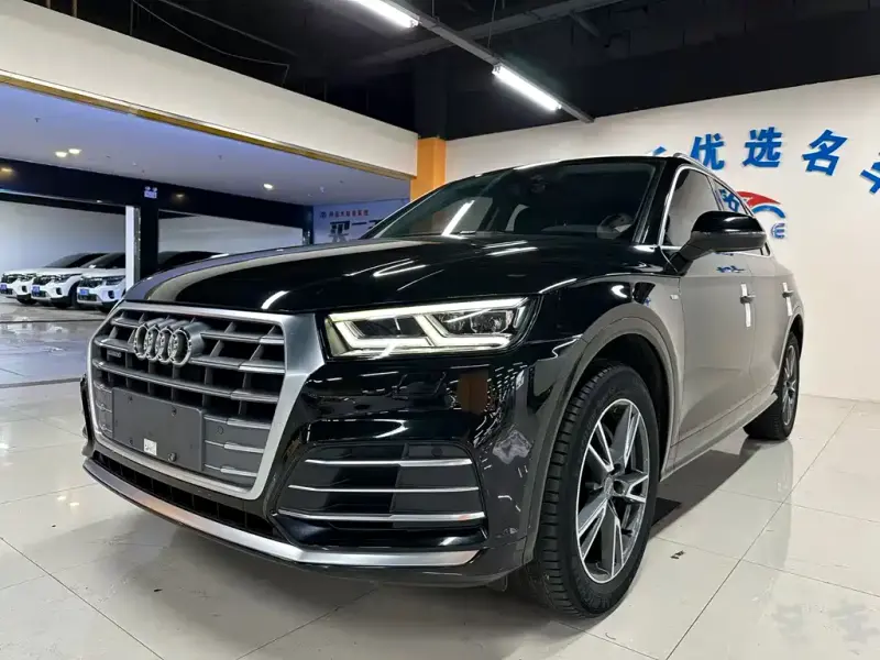 Audi Q5L, 2020