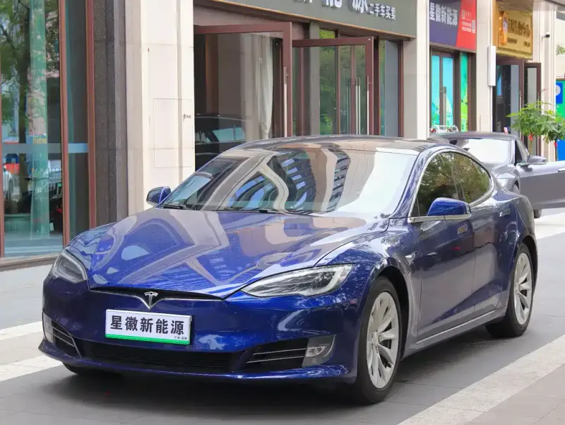 Tesla Model S, 2018