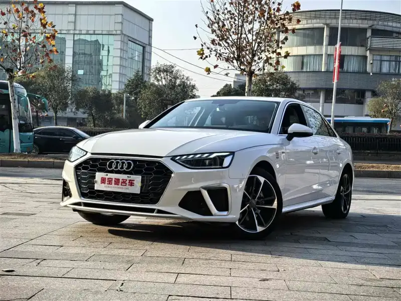 Audi A4L, 2022