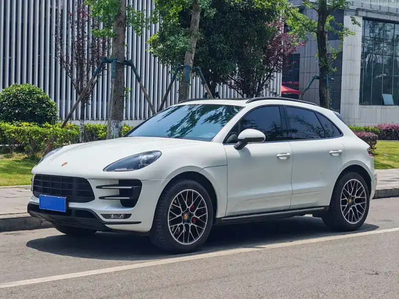 Porsche Macan, 2016
