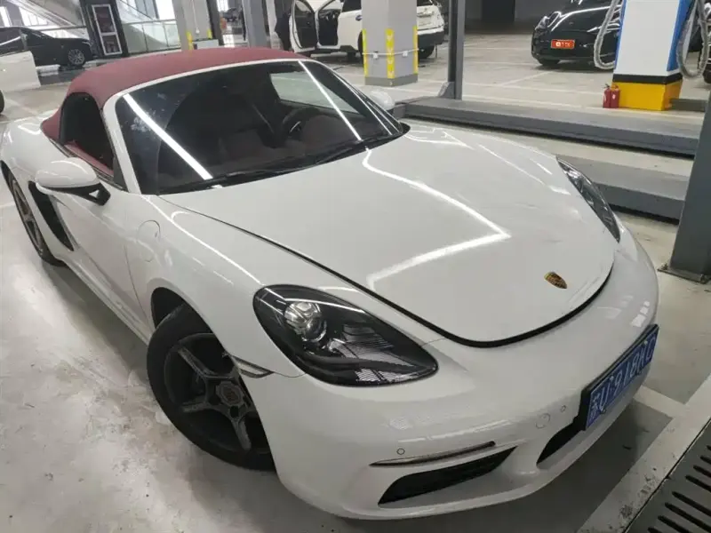 Porsche 718, 2024