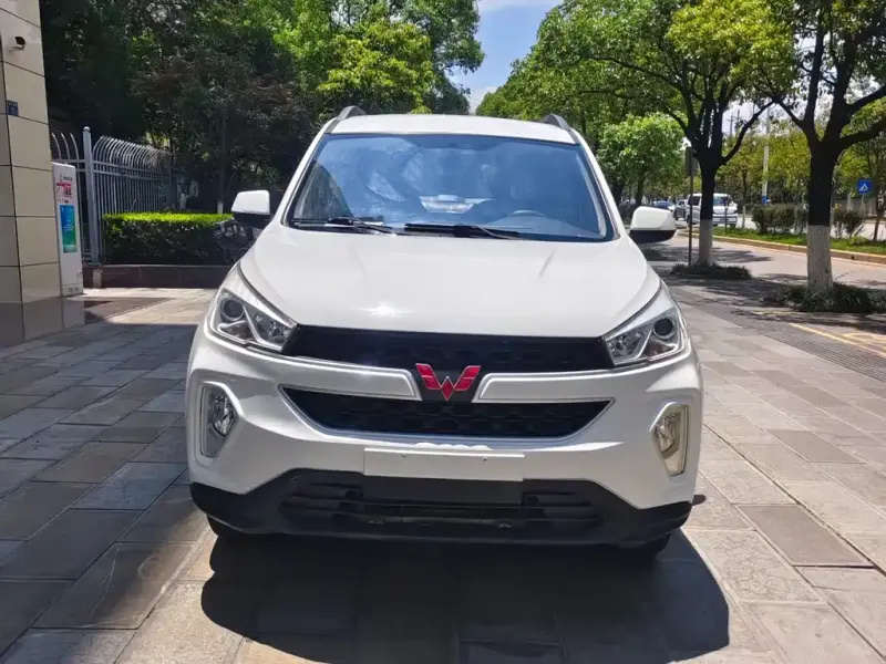 Wuling Hongguang S3, 2018