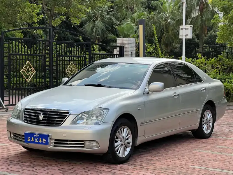 Toyota Crown, 2006