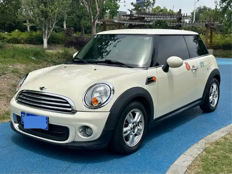 MINI Mini, 2013