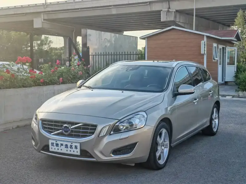 Volvo V60, 2013